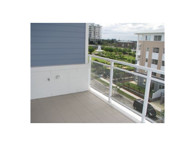 507/2 Rosewater Cct, Breakfast Point NSW 2137