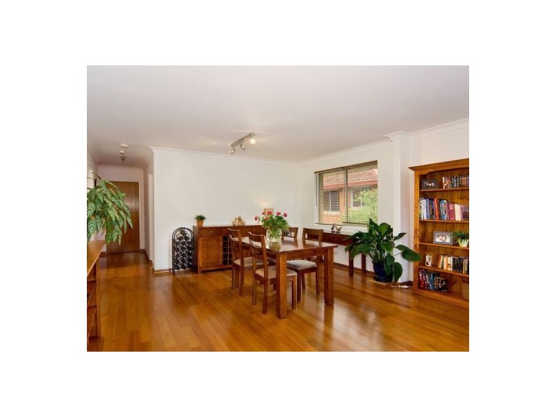 2/60 Kings Road, Five Dock NSW 2046