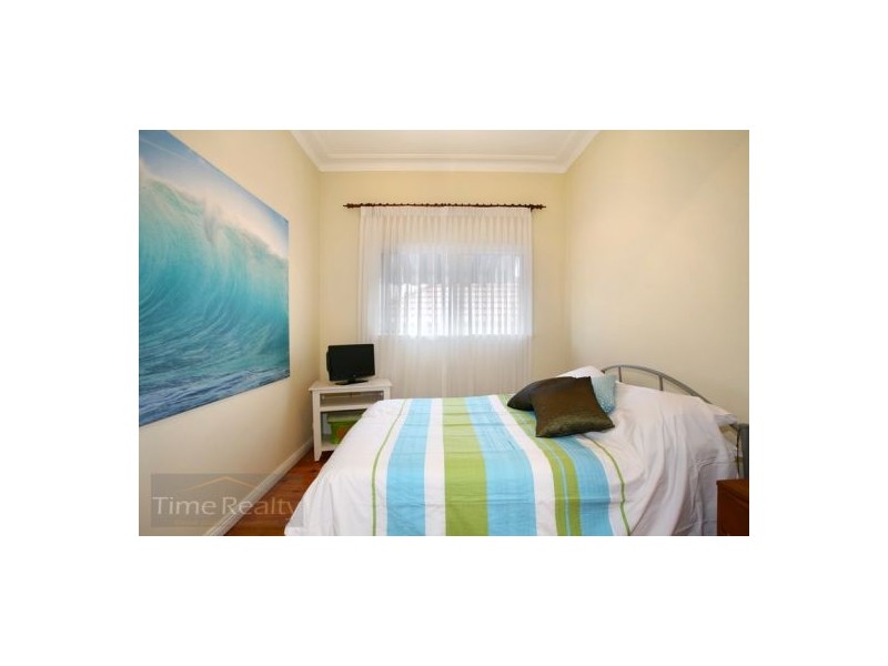 129 Hampden Rd, Russell Lea NSW 2046