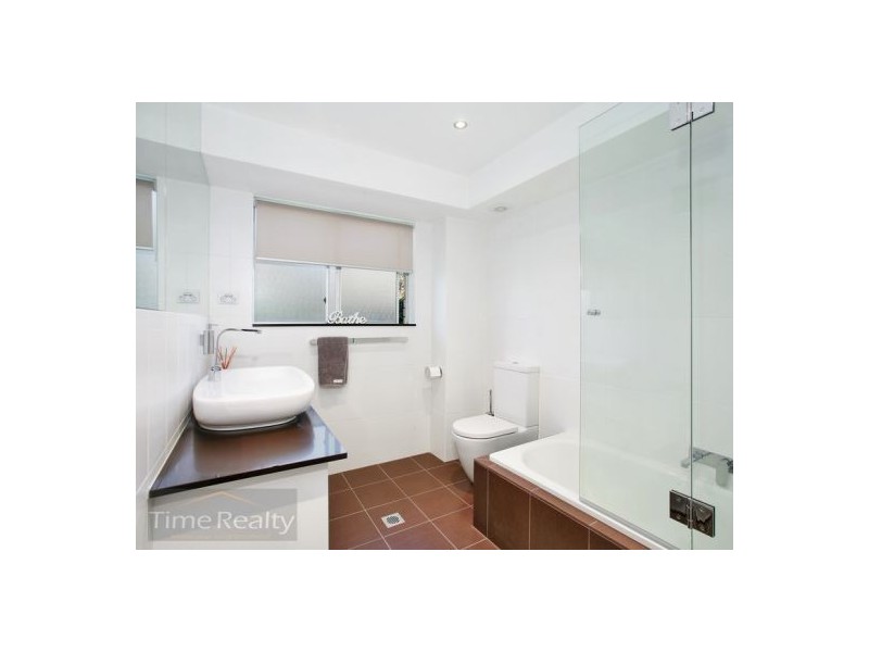 2/13 Bortfield Drv, Chiswick NSW 2046