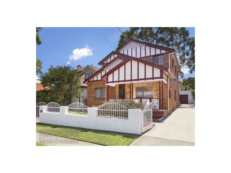 25 La Mascotte Ave, Concord NSW 2137