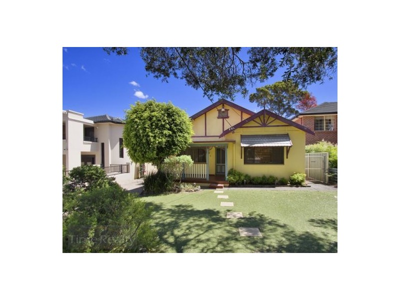 8 Riverview St, Concord NSW 2137