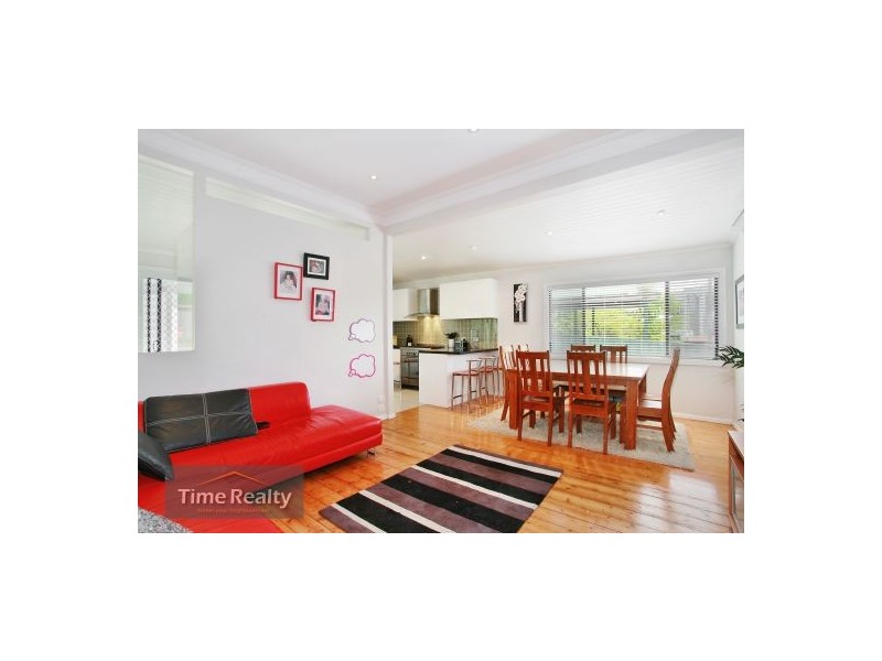 8 Eddystone Rd, Bexley NSW 2207