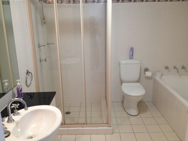 11/2 Bradley Place, Liberty Grove NSW 2138