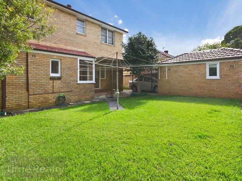 7 Gartfern Ave, Wareemba NSW 2046