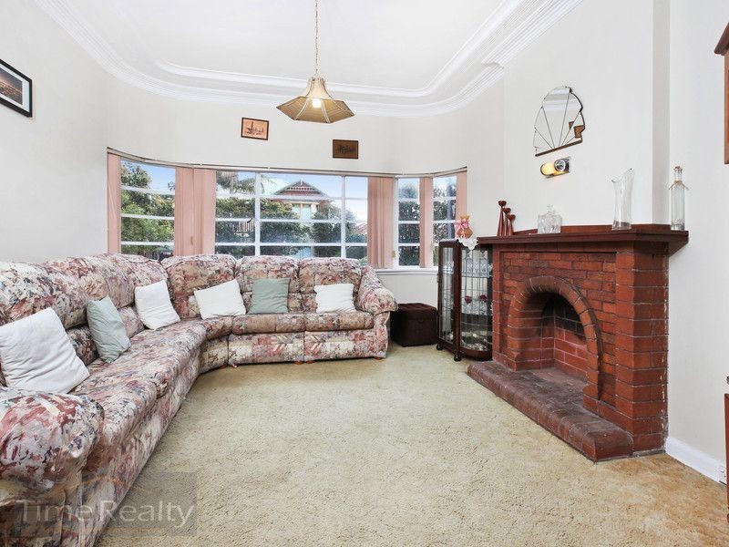 7 Gartfern Ave, Wareemba NSW 2046