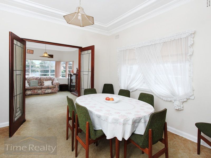7 Gartfern Ave, Wareemba NSW 2046