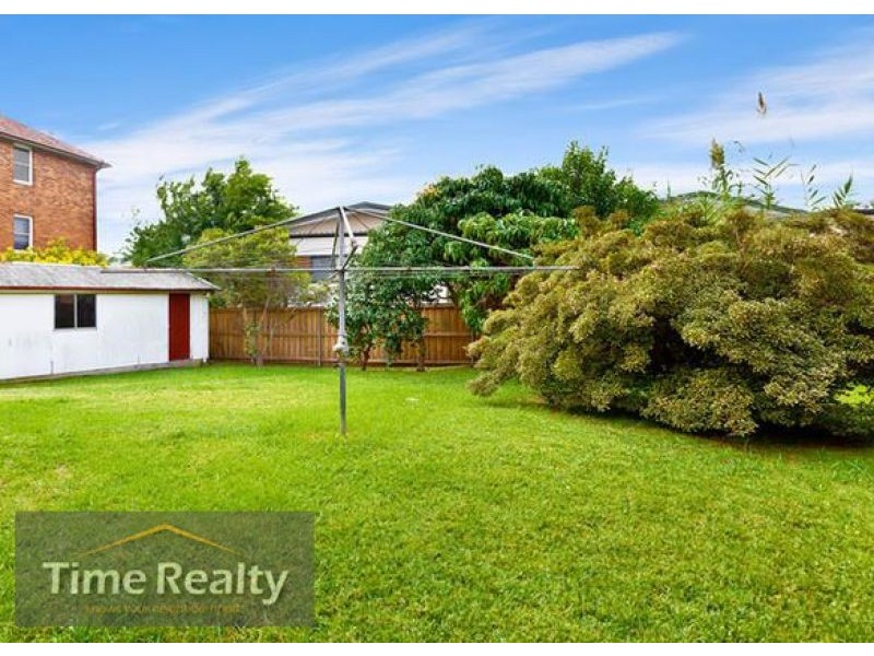 5 Churchill Cres, Concord NSW 2137