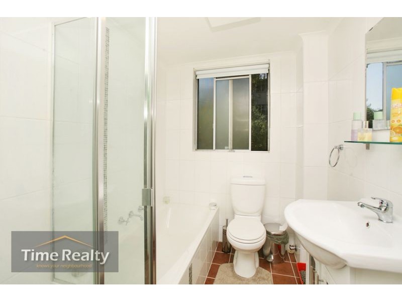 1/2 Corby  Avenue, Concord NSW 2137
