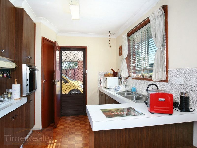 555 Lyons Rd West, Canada Bay NSW 2046