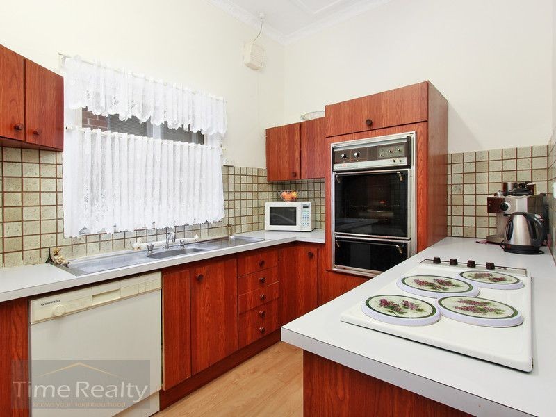 14 Seabrook Ave, Russell Lea NSW 2046