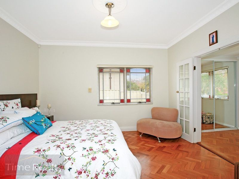 2 Bishop Street, Cabarita NSW 2137