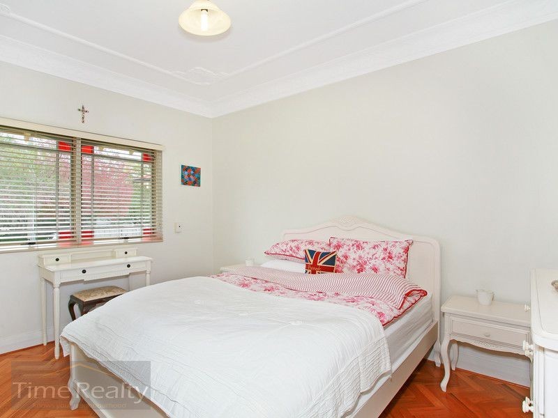 2 Bishop Street, Cabarita NSW 2137