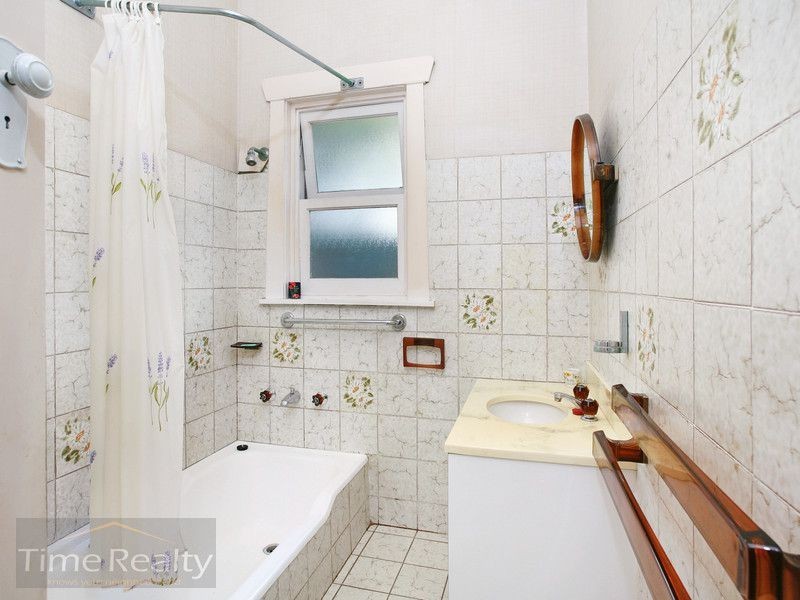 127 Cabarita Road, Cabarita NSW 2137