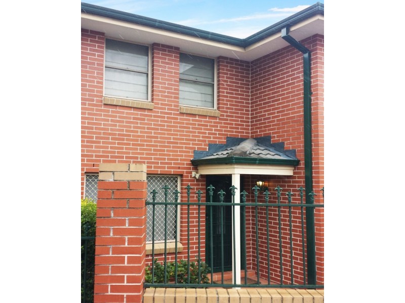11/2 Barnstaple Lane, Five Dock NSW 2046