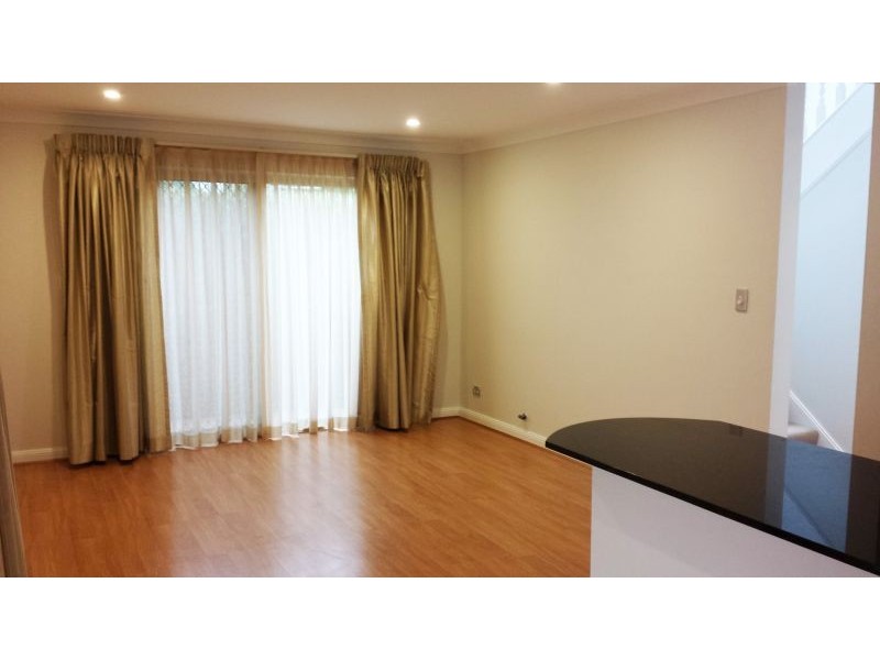 11/2 Barnstaple Lane, Five Dock NSW 2046