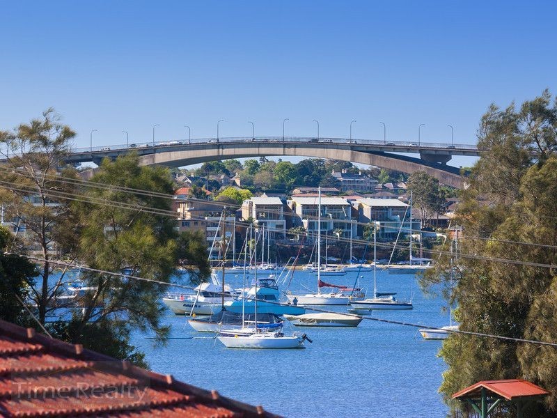 10 Bay Rd, Russell Lea NSW 2046