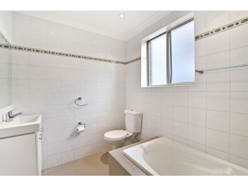 4/11 Walton Cres, Abbotsford NSW 2046