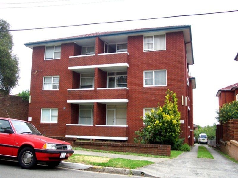 12/15 St Albans Road, Kingsgrove NSW 2208