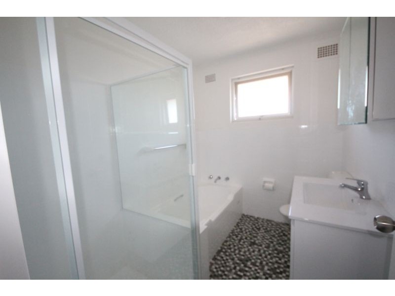 12/15 St Albans Road, Kingsgrove NSW 2208