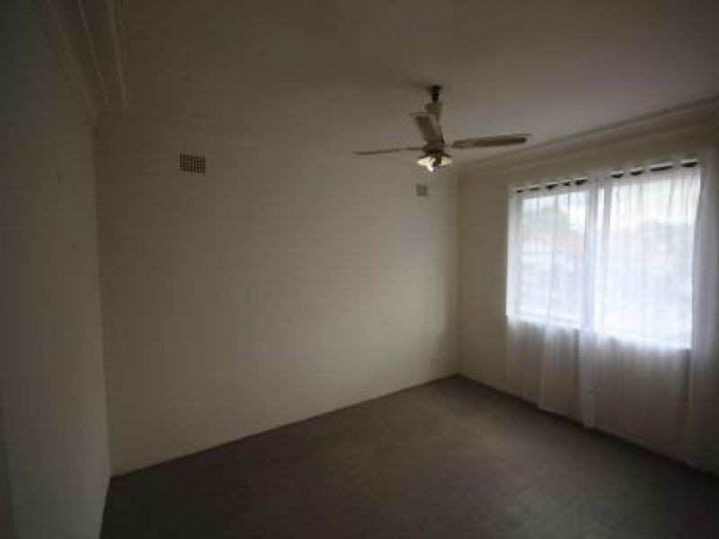 4/18 Northcote Street, Canterbury NSW 2193