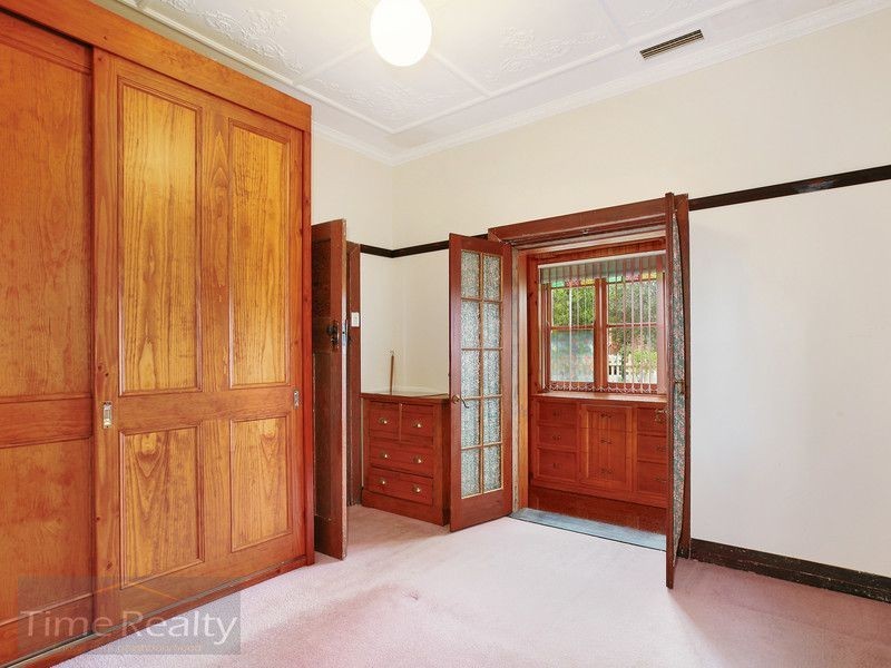 21 Mooculta St, Russell Lea NSW 2046