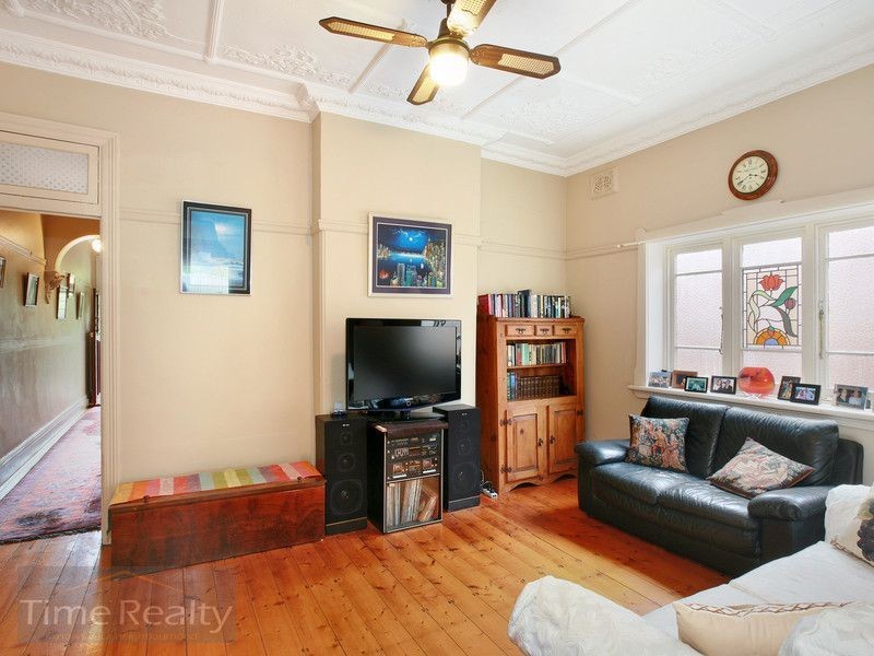 8 Waterview St, Five Dock NSW 2046