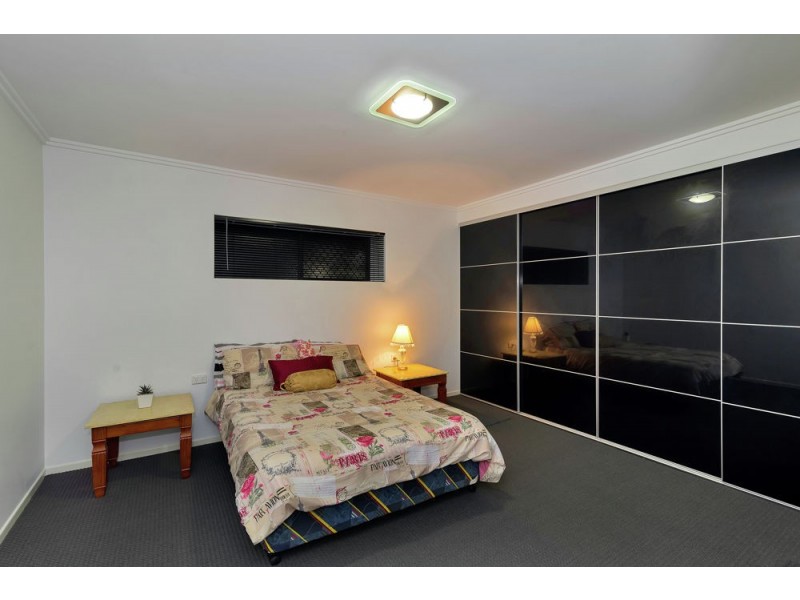 1 Rosewall Court, Mount Kynoch QLD 4350