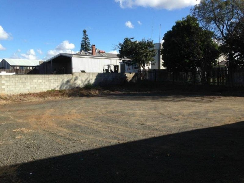 10 Makepeace Street, Rockville QLD 4350