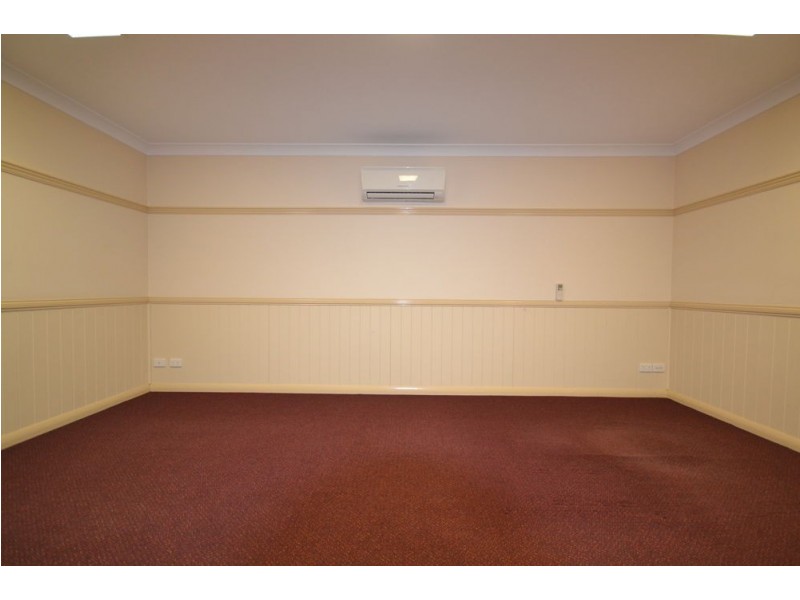 Unit 7 / 11-15 Gardner Court, Wilsonton QLD 4350