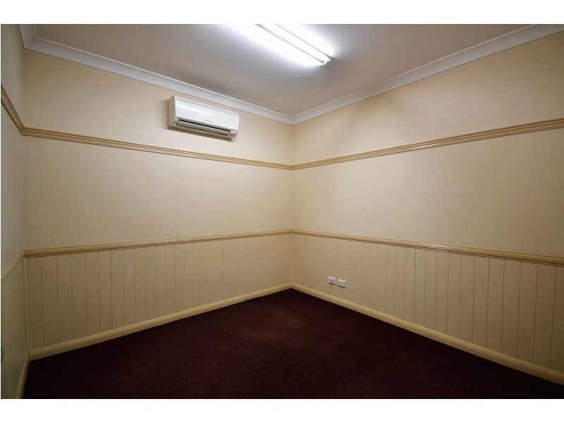 Unit 7 / 11-15 Gardner Court, Wilsonton QLD 4350