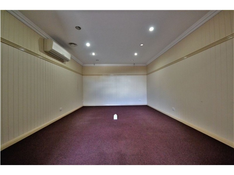Unit 7 / 11-15 Gardner Court, Wilsonton QLD 4350