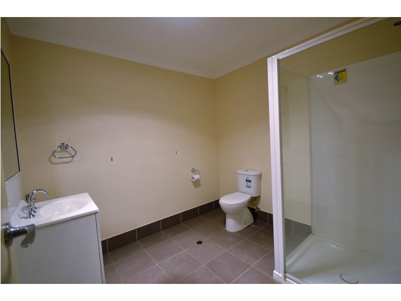 Unit 7 / 11-15 Gardner Court, Wilsonton QLD 4350