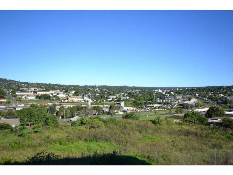 Shed 1/5-7 Yarra Lane, Toowoomba City QLD 4350