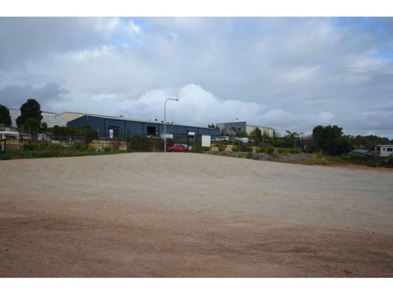 16 Civil Court, Harlaxton QLD 4350