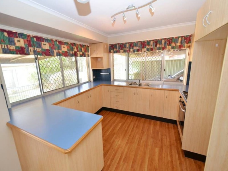 16 Port Street, Wilsonton QLD 4350
