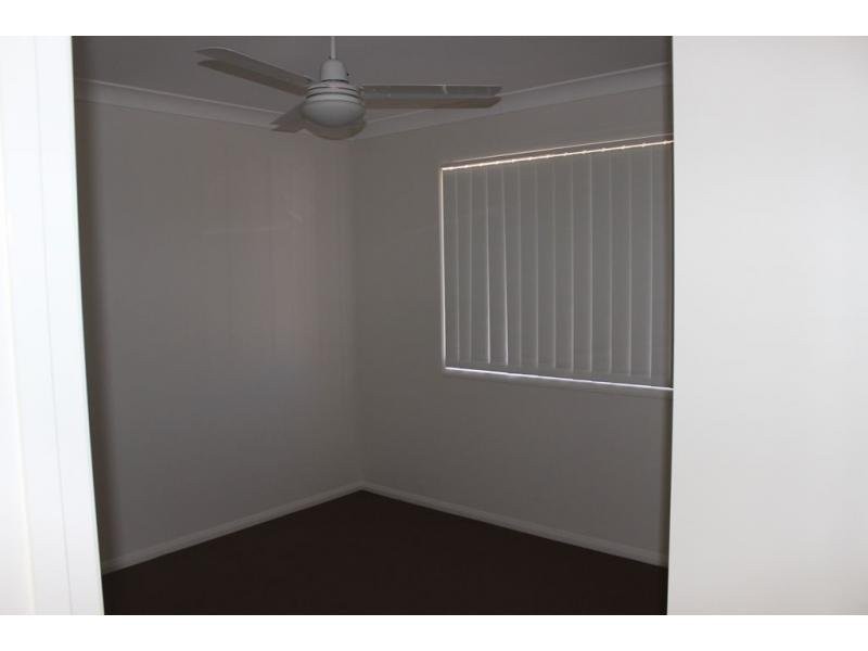 2/8 McDowall Street, Newtown QLD 4350