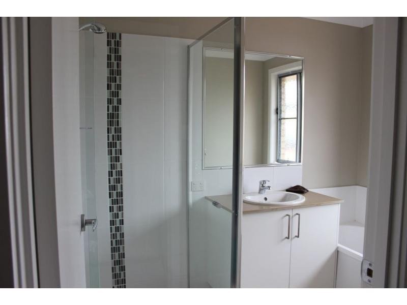 2/103 Gorman Street, Darling Heights QLD 4350