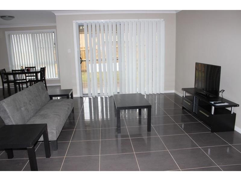 2/103 Gorman Street, Darling Heights QLD 4350