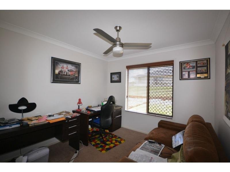 16 Phipps Drive, Meringandan West QLD 4352