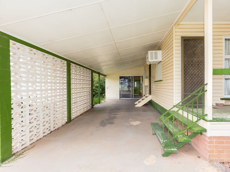 13 Nicholson Street, Dalby QLD 4405
