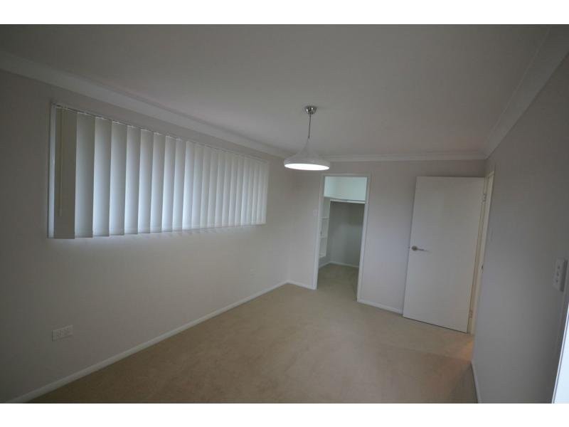 1/421 Tor Street, Newtown QLD 4350