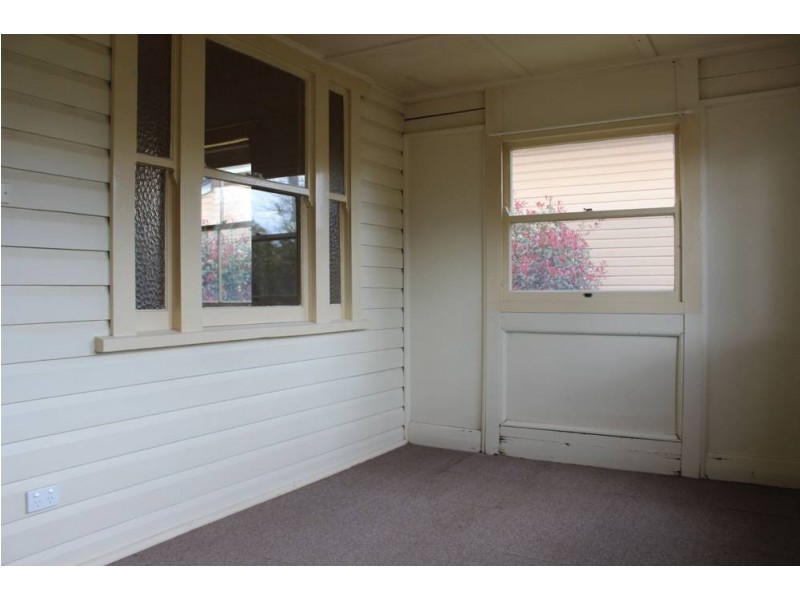 97 Taylor Street, Newtown QLD 4350