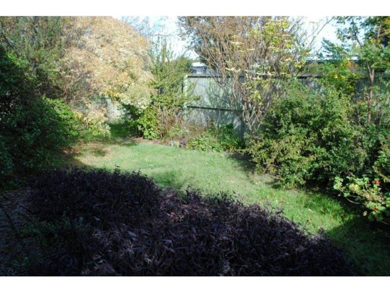 72 Hoey Street, Kearneys Spring QLD 4350