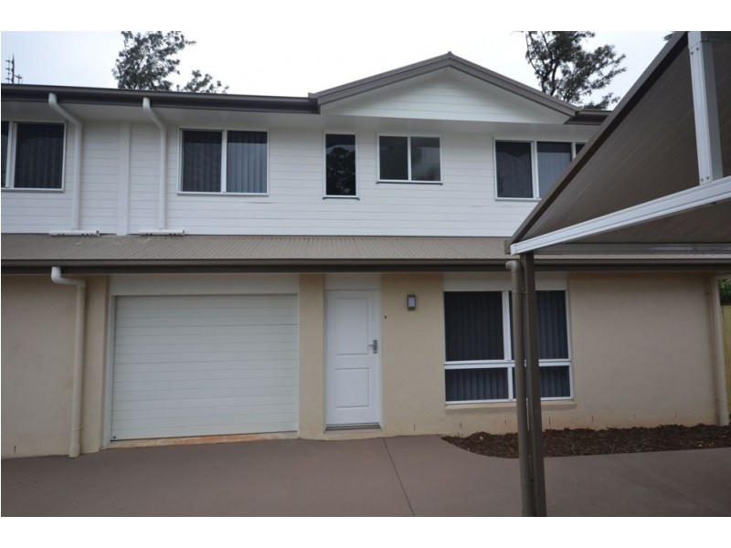 3/421 Tor Street, Newtown QLD 4350