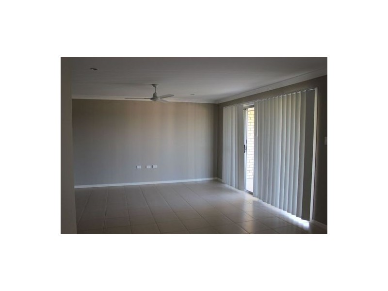 2/17 Alpine Court, Cranley QLD 4350