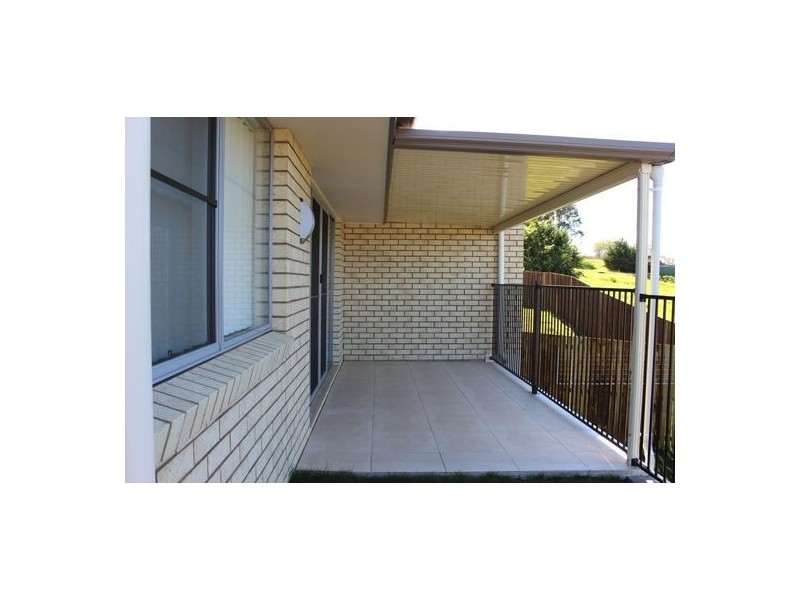 2/17 Alpine Court, Cranley QLD 4350