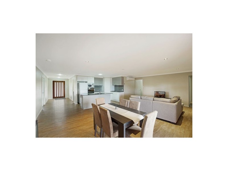 18 Gilmour Court, Harlaxton QLD 4350
