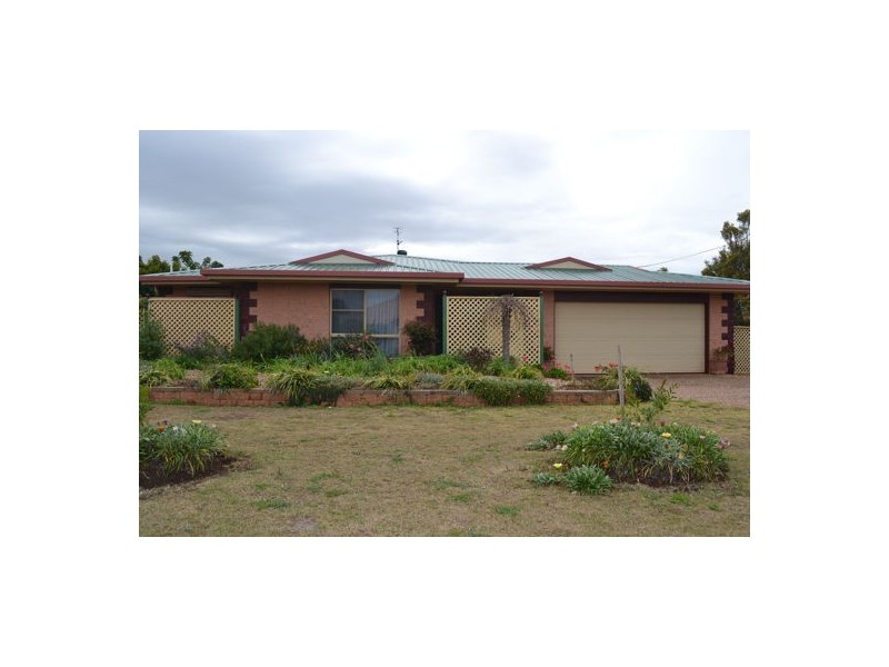 9 Pioneer Way, Pittsworth QLD 4356