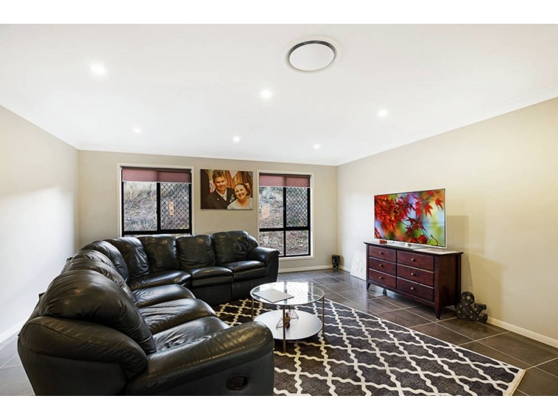 15 Frontier Court, Gowrie Junction QLD 4352